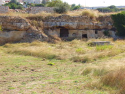 Esempio di insediamenti rupestri